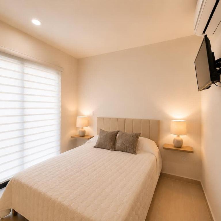450 m a playa, alberca y estacionamiento - Apartamento de 2 dormitorios con balcón - 8