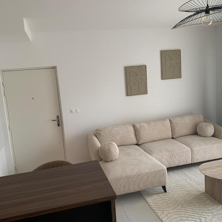 Charmant T3 neuf à 5 minutes du centre ville - Apartamento de 2 dormitorios - 2