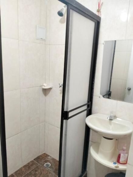 Apartamento Turistico Rodadero Primera Linea - Two-Bedroom Deluxe Apartment with Ocean View - 17