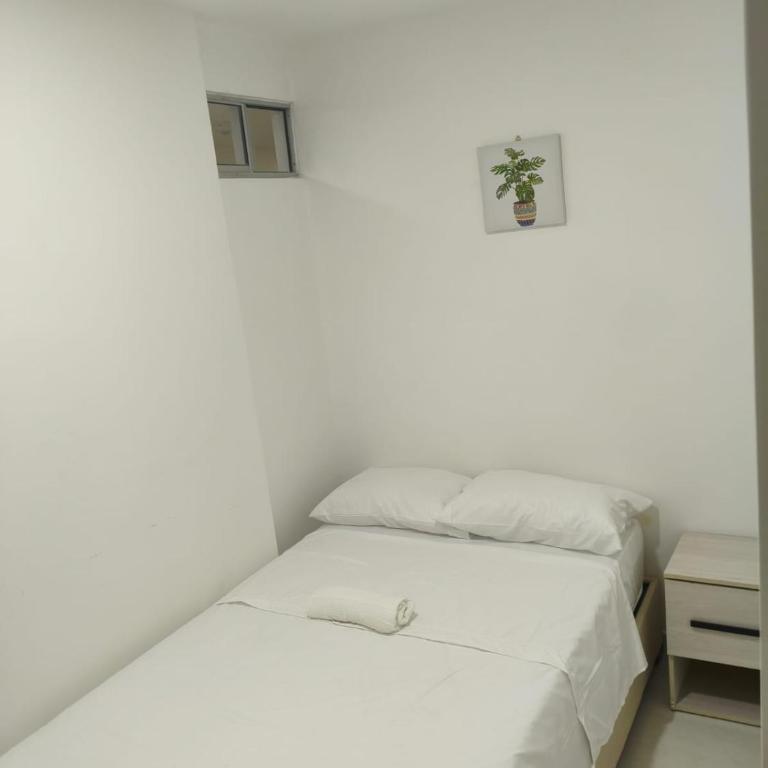 Beautiful apartment just a few steps from the beach - Three-Bedroom Apartment - 3