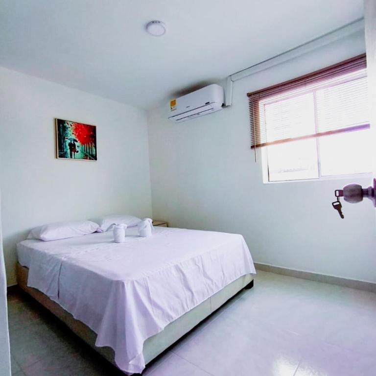 Beautiful apartment just a few steps from the beach - Three-Bedroom Apartment - 8