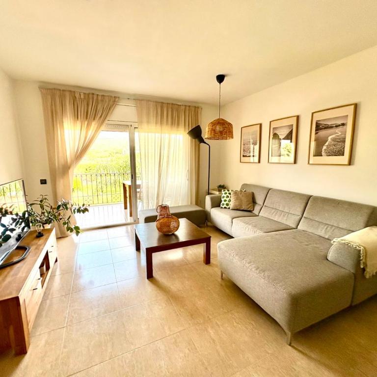 Golden Beach, Pool, and Mountain - Apartamento de 2 dormitorios - 5