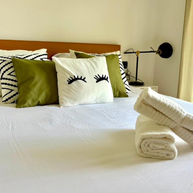 Golden Beach, Pool, and Mountain - Apartamento de 2 dormitorios - 16