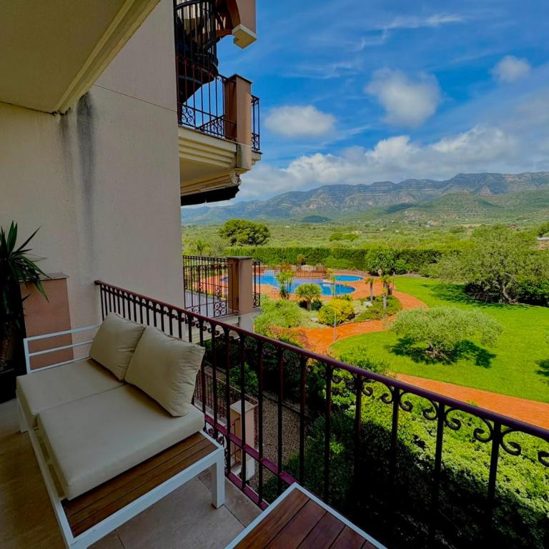 Golden Beach, Pool, and Mountain - Apartamento de 2 dormitorios - 23