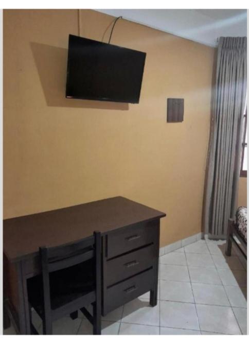 Hostal Urbano - Habitación Individual con baño privado - 2