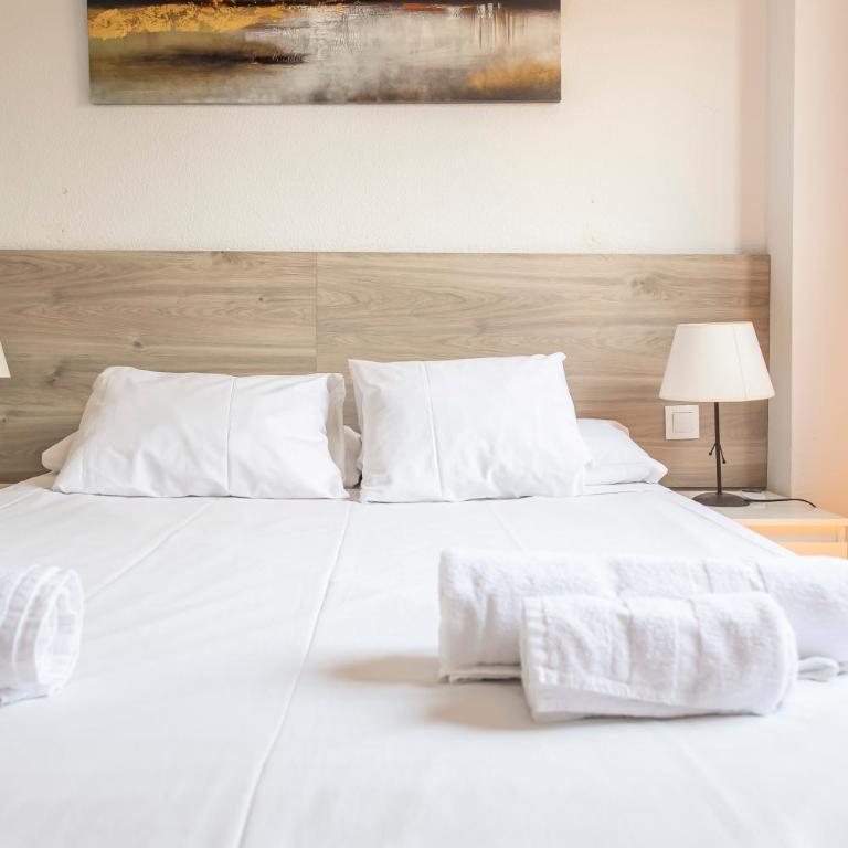 Apartamento con piscina, gym & parking Aeropuerto, IFEMA & Metropolitano by beBalmy - Apartment mit 1 Schlafzimmer - 23