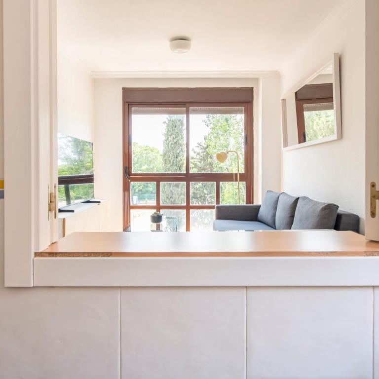 Apartamento con piscina, gym & parking Aeropuerto, IFEMA & Metropolitano by beBalmy - Apartment mit 1 Schlafzimmer - 16
