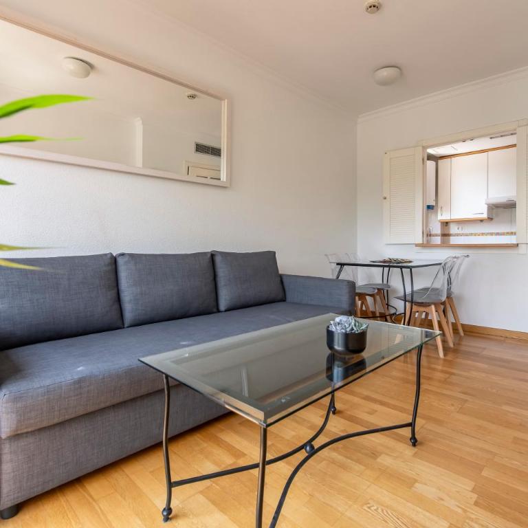 Apartamento con piscina, gym & parking Aeropuerto, IFEMA & Metropolitano by beBalmy - Apartment mit 1 Schlafzimmer - 22