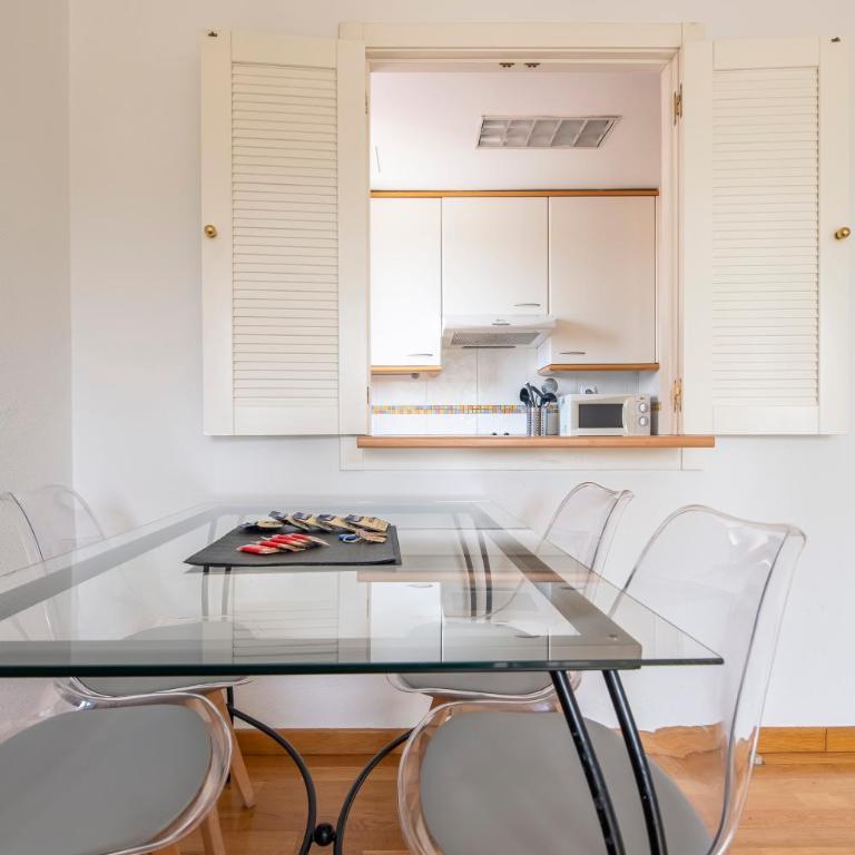 Apartamento con piscina, gym & parking Aeropuerto, IFEMA & Metropolitano by beBalmy - Apartment mit 1 Schlafzimmer - 9