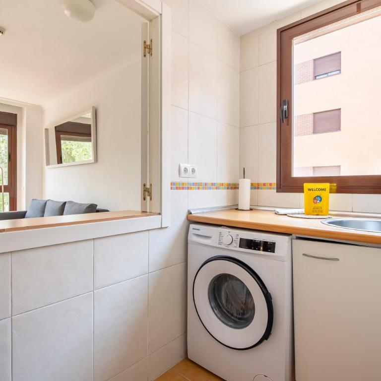 Apartamento con piscina, gym & parking Aeropuerto, IFEMA & Metropolitano by beBalmy - Apartment mit 1 Schlafzimmer - 8