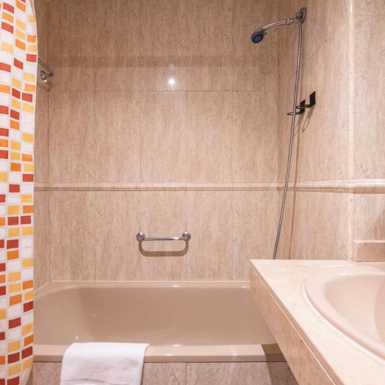 Apartamento con piscina, gym & parking Aeropuerto, IFEMA & Metropolitano by beBalmy - Apartment mit 1 Schlafzimmer - 7