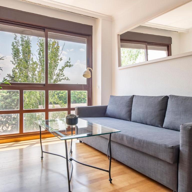 Apartamento con piscina, gym & parking Aeropuerto, IFEMA & Metropolitano by beBalmy - Apartment mit 1 Schlafzimmer - 27