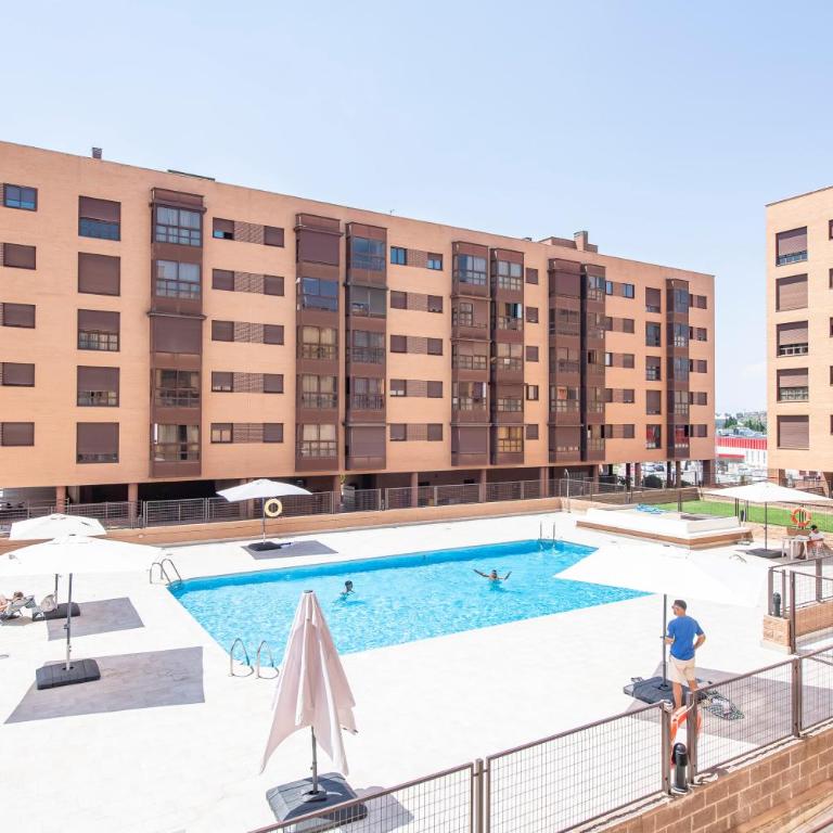 Apartamento con piscina, gym & parking Aeropuerto, IFEMA & Metropolitano by beBalmy - Apartment mit 1 Schlafzimmer - 36