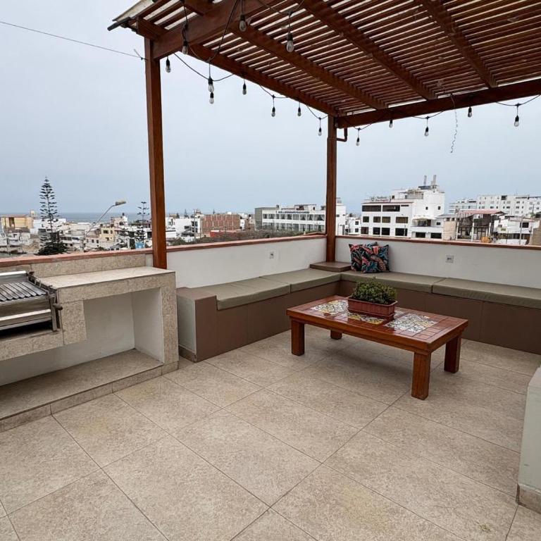 Luxury Apartment with 3 Levels, Rooftop Mirador & BBQ - One-Bedroom Apartment - 1
