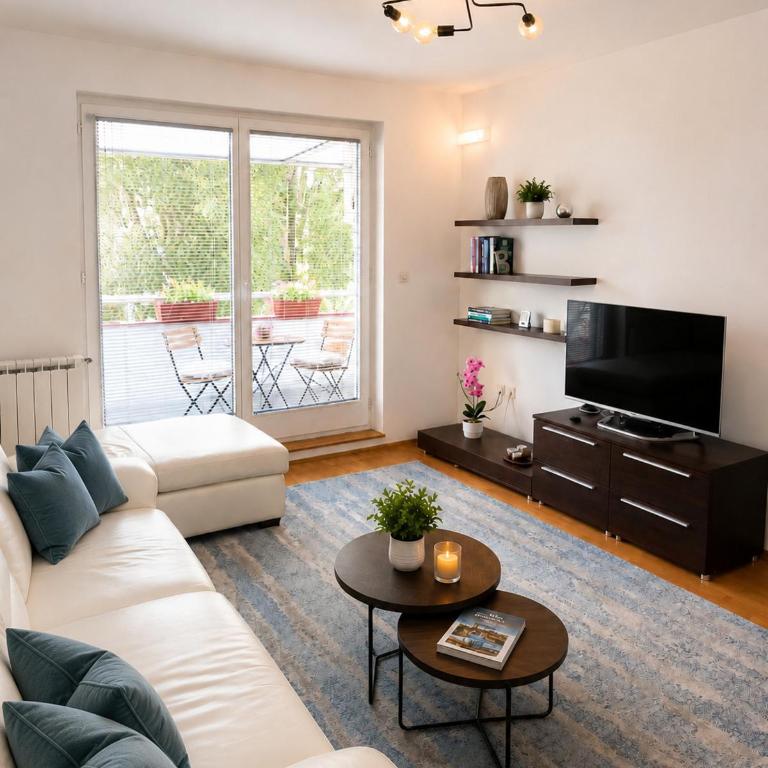 City URBAN HOME - Two-Bedroom Apartment - 3