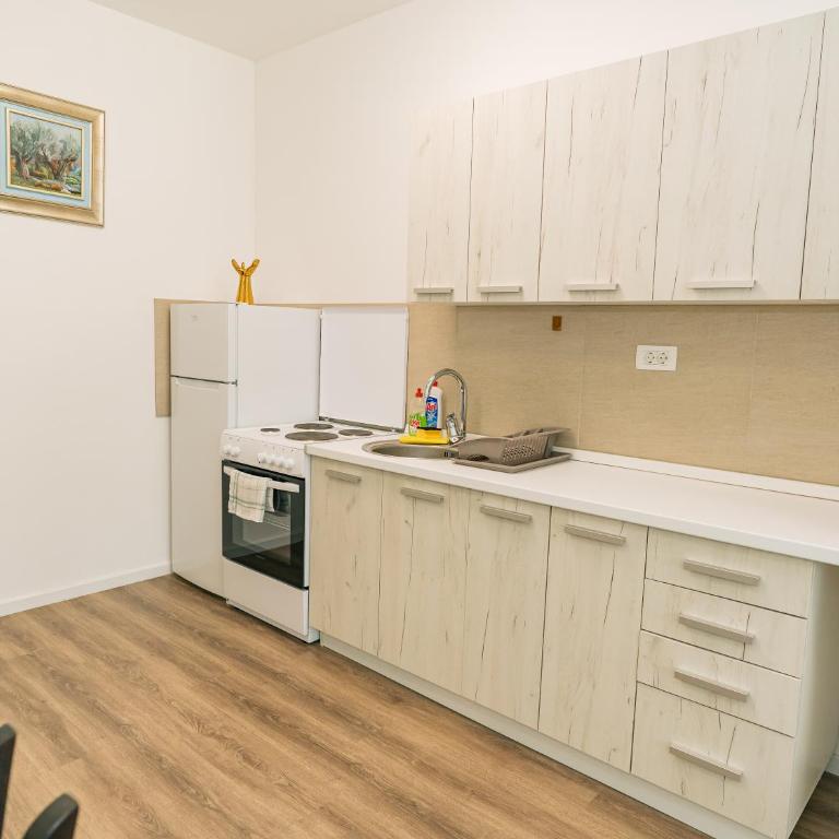 TORO Orca apartments - Studio - 13