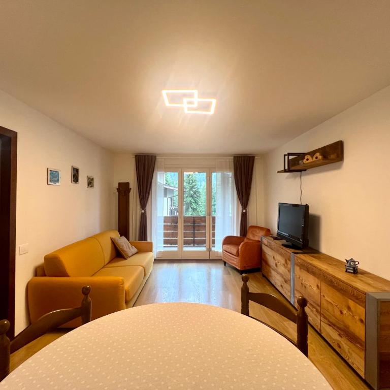 Bilocale Tablà 1 - Appartamento con 1 Camera da Letto e Balcone - 1