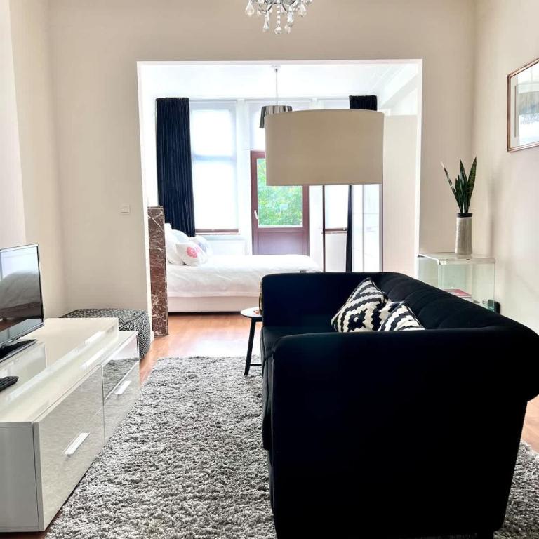 Chic & lovely Studio Heart of the City with Balcony - Appartamento - 6