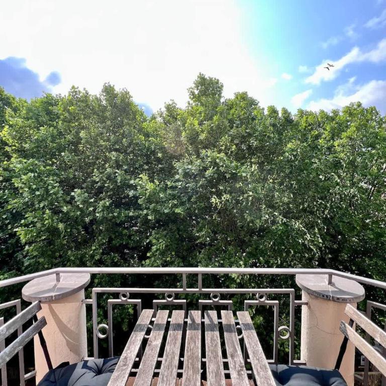 Chic & lovely Studio Heart of the City with Balcony - Appartamento - 46