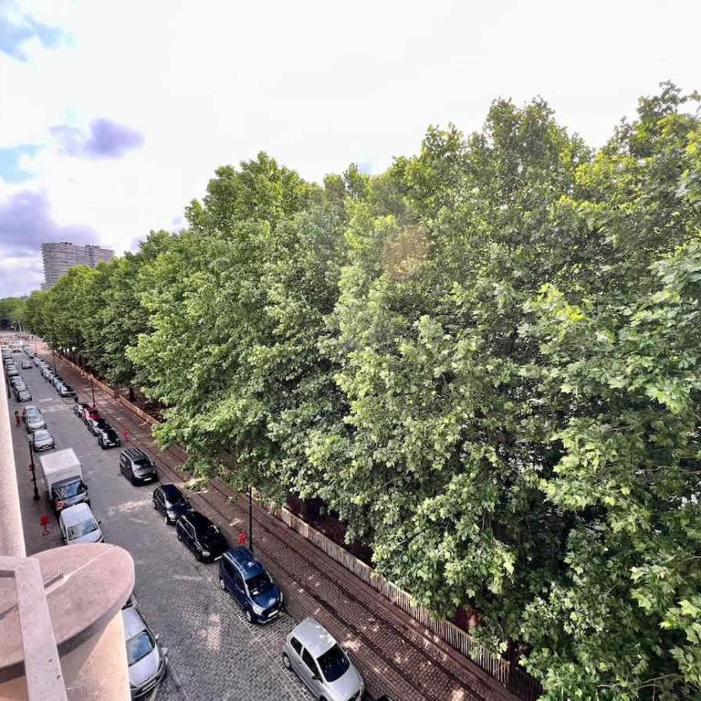 Chic & lovely Studio Heart of the City with Balcony - Appartamento - 50