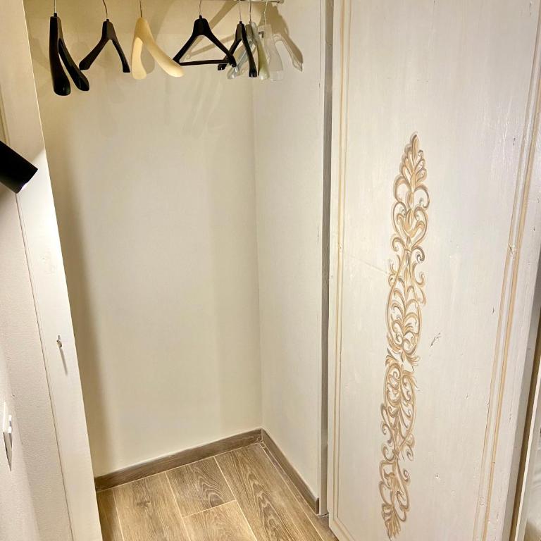 Appartamento Casa Ambra - Three-Bedroom Apartment - 13