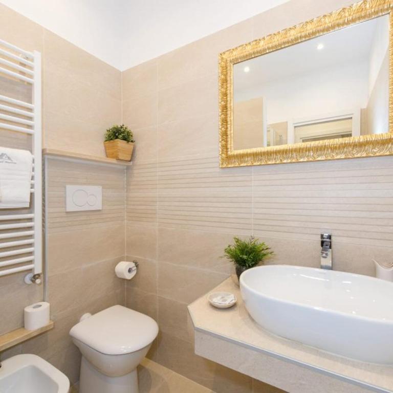 Colosseum Apt - Appartamento con 2 Camere da Letto - 10