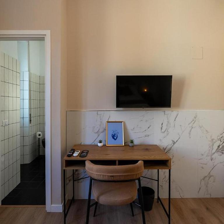 ReRent Rooms - 169 Medaglie d'Oro Guesthouse - Camera Tripla Classic - 19