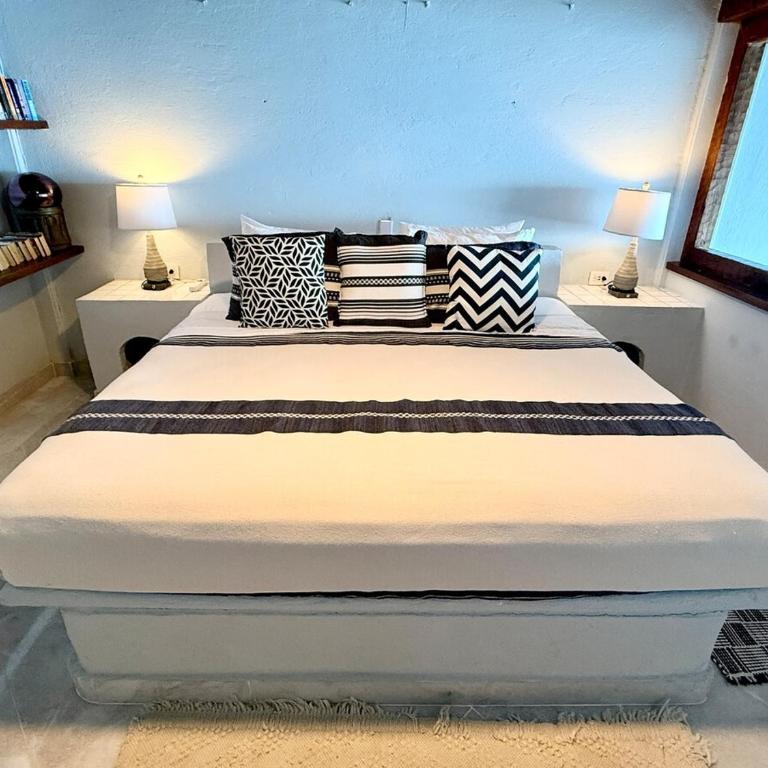 Oceanfront 2BR Loft Fast WiFi Views - Apartamento de 2 dormitorios - 21