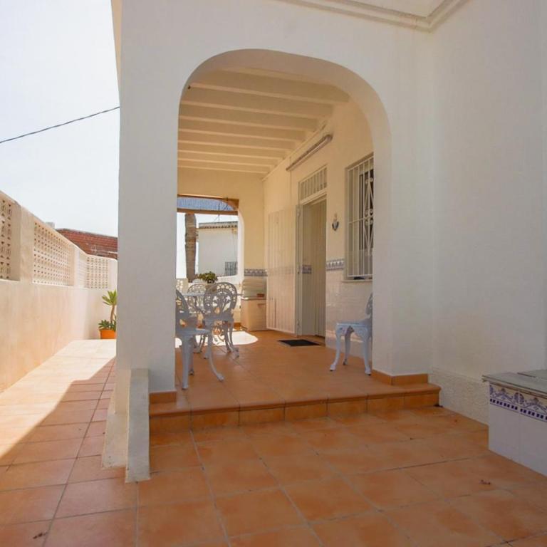 Mediterranean Beach Retreat Spacious 2 Bedroom Home with Patio and Sea Views - Haus mit 2 Schlafzimmern - 7