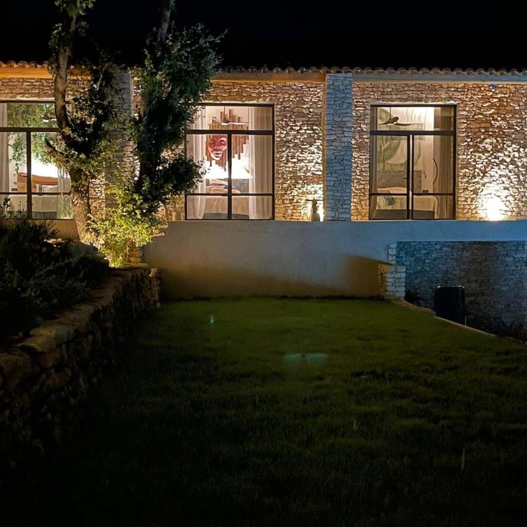 Gordes Maison Coco - Villa 2 Chambres - 37