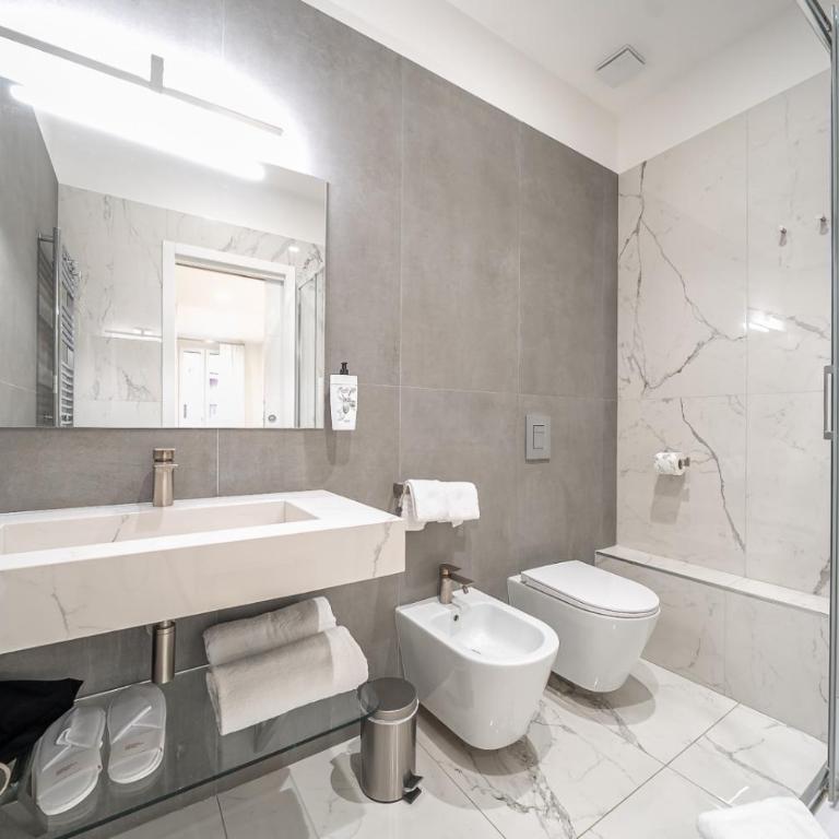 Vittoria's Luxury Rooms - Deluxe Doppelzimmer mit Balkon - 2