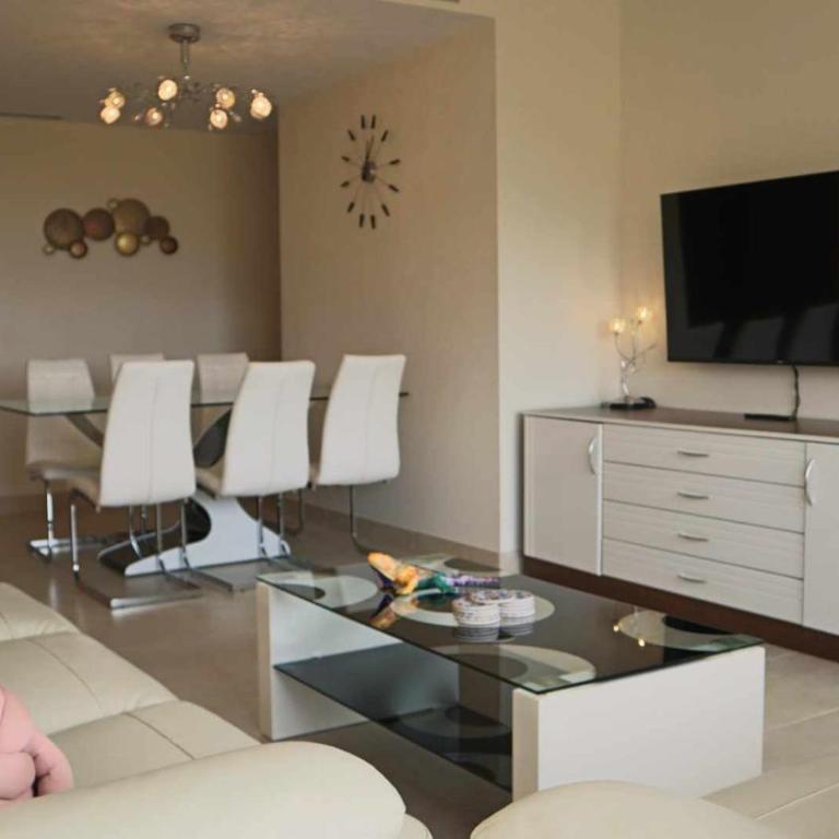 Marbella Resort, Samara. By Houselogy - Apartamento de 3 dormitorios - 8