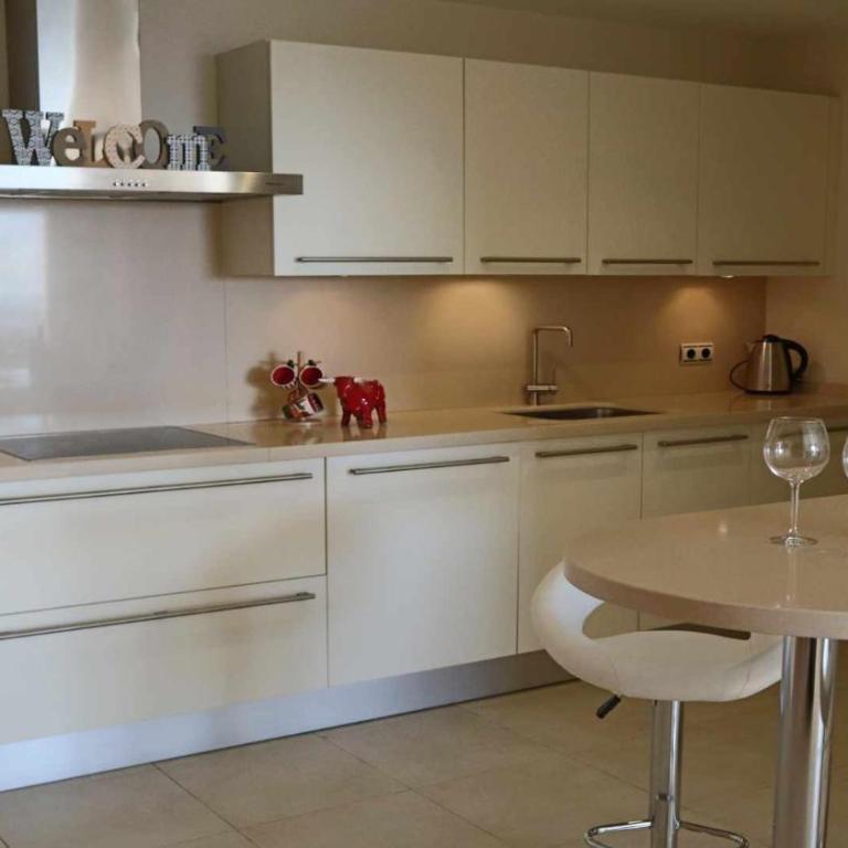 Marbella Resort, Samara. By Houselogy - Apartamento de 3 dormitorios - 11