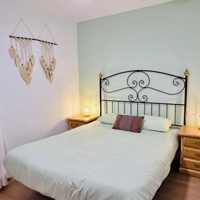 Beautiful 4 bedroom apartment with private jacuzzi - Four-Bedroom Luxury Apartment - 26
