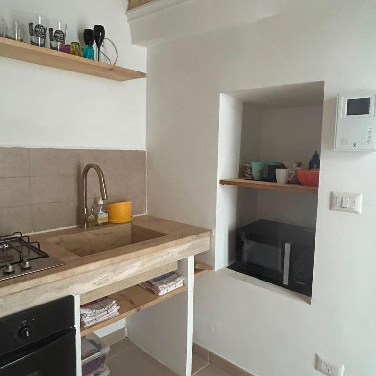 La Casa di Nino - Appartamento con 2 Camere da Letto e Terrazza - 15