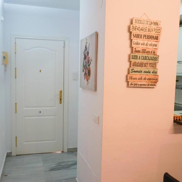 Bright & quiet 2 bedroom with large terrace & pool - Apartment mit 2 Schlafzimmern - 48