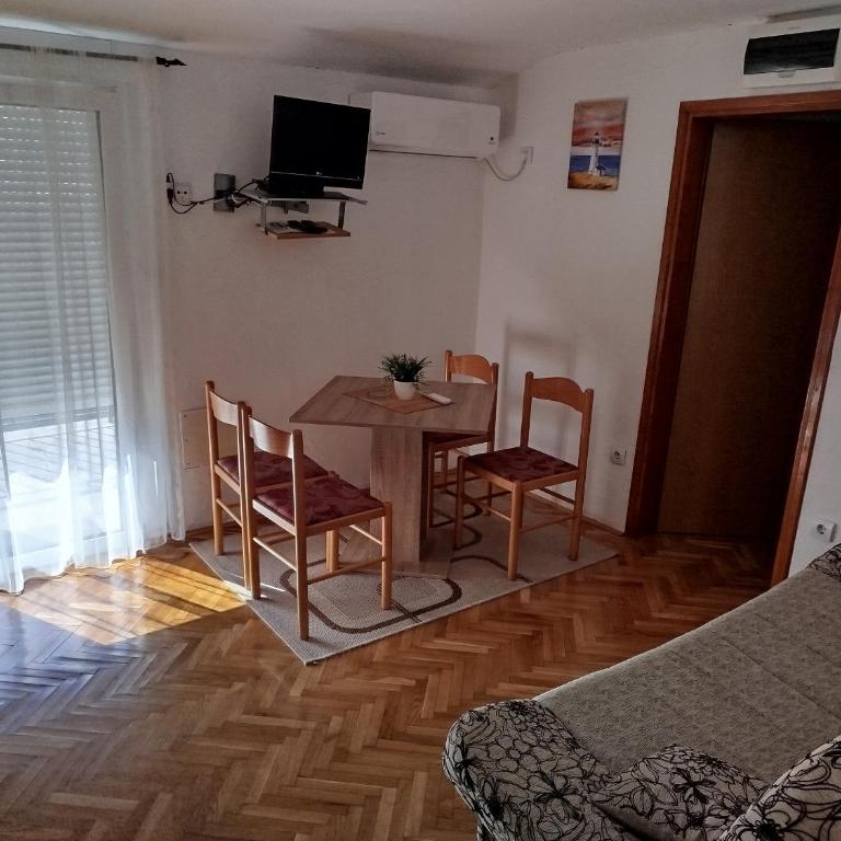 MARINOVIC APARTMENTS - Apartman sa 1 Spavaćom Sobom - 2