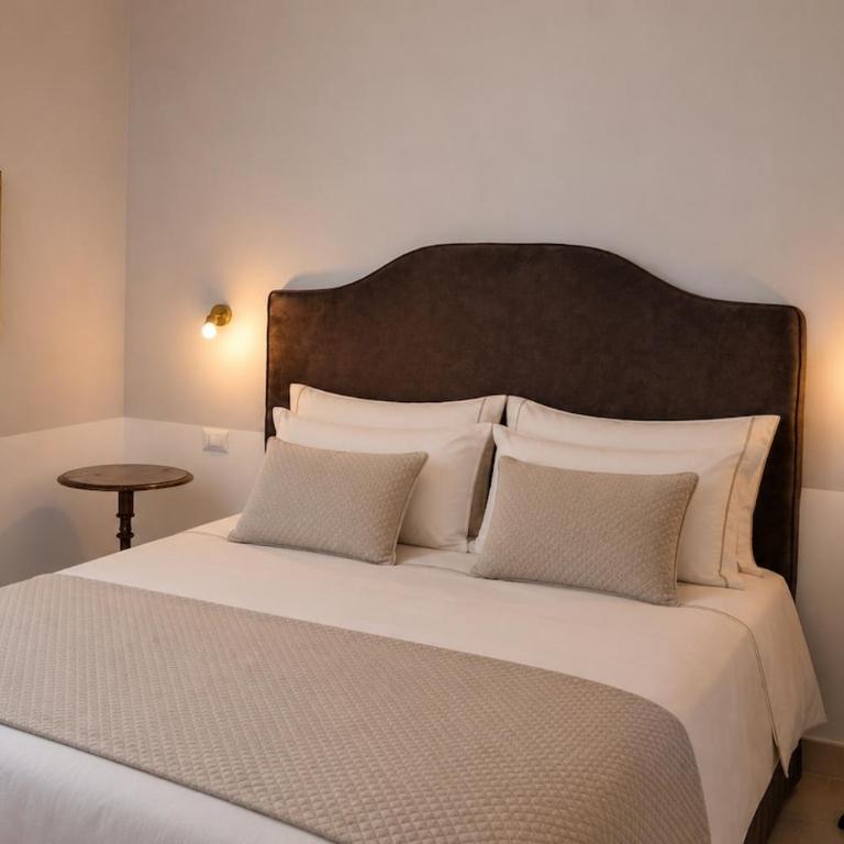 Roma - Una Finestra Incantata sui Fori - Appartamento con 2 Camere da Letto - 1