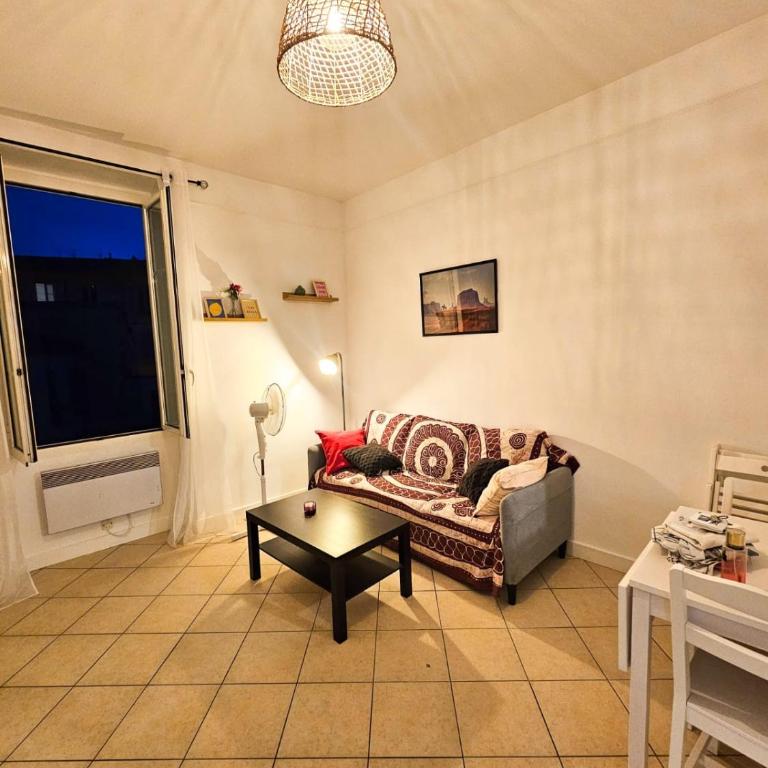 2 bedrooms apartment in Menton - Central - Apartamento de 2 dormitorios - 2