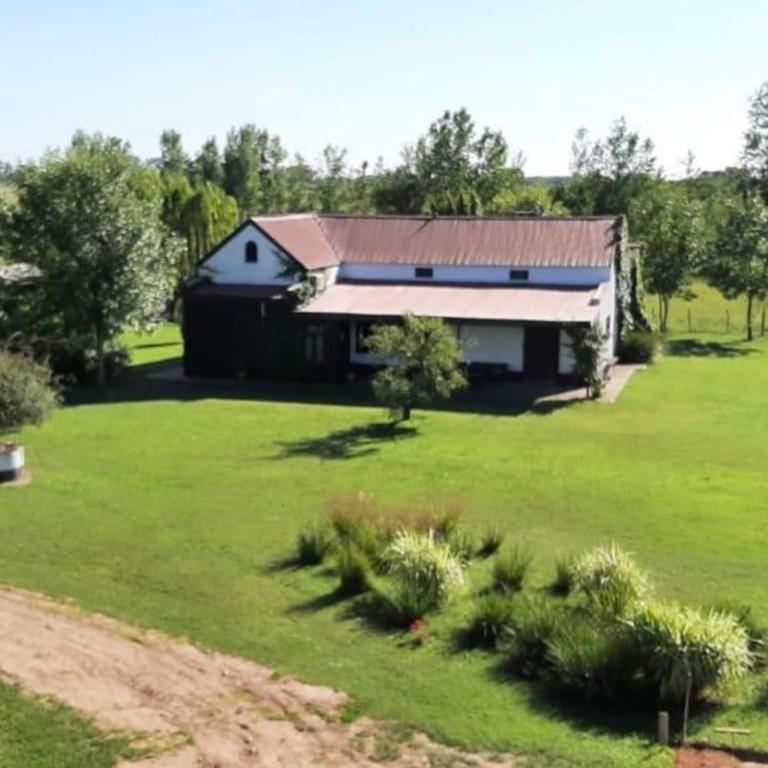 Casa en el campo - casa huéspedes en estupenda chacra de 10 has - Casa de 2 dormitorios - 1