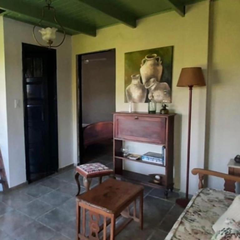 Casa en el campo - casa huéspedes en estupenda chacra de 10 has - Casa de 2 dormitorios - 6