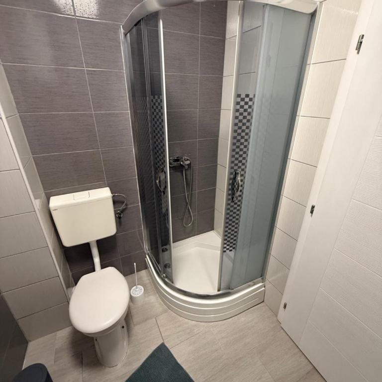 Apartmani estelle - Apartman sa 3 Spavaće Sobe - 1