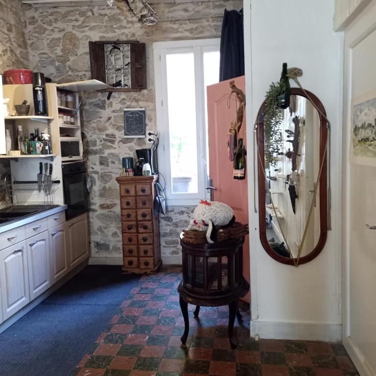 Sète centre ville APPARTEMENT ATYPIQUE F2 (70 m²) - Apartment mit 1 Schlafzimmer - 15
