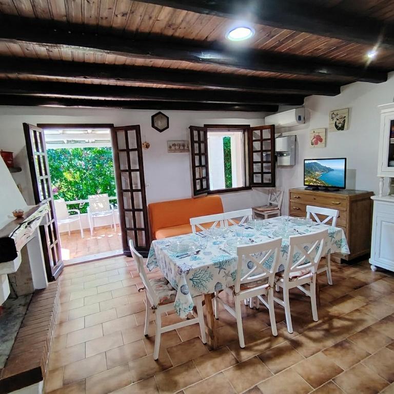 Villa with garden 500 meters from Monte Nai Beach - Casa con 3 Camere da Letto - 8