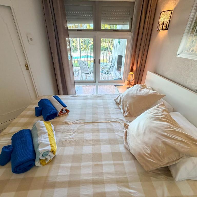 Garden-level Two bedroom apt with pool access - Appartement 2 Chambres - 6