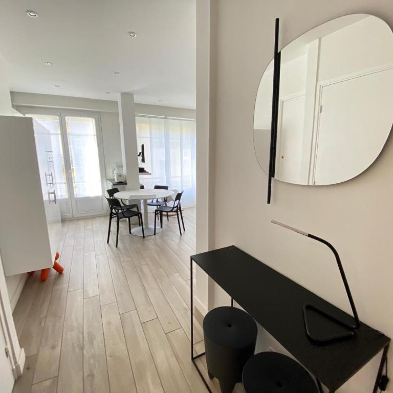 Carré d’Or super 2 pièces - One-Bedroom Apartment - 11