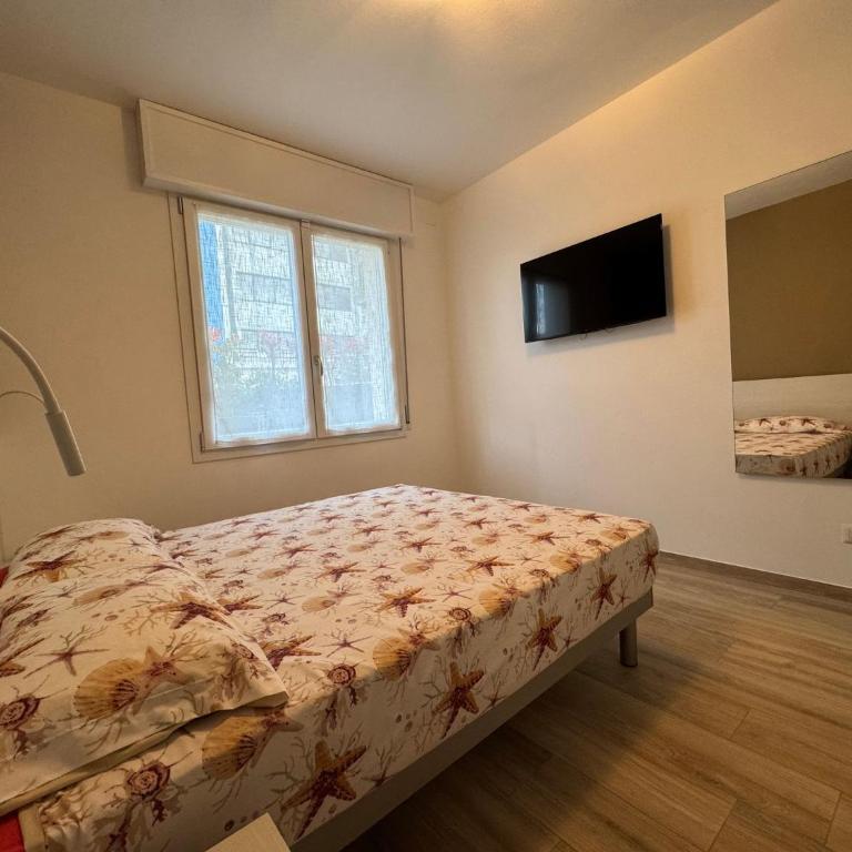 Beachfront, modern flat with lovely garden - Appartamento - 20