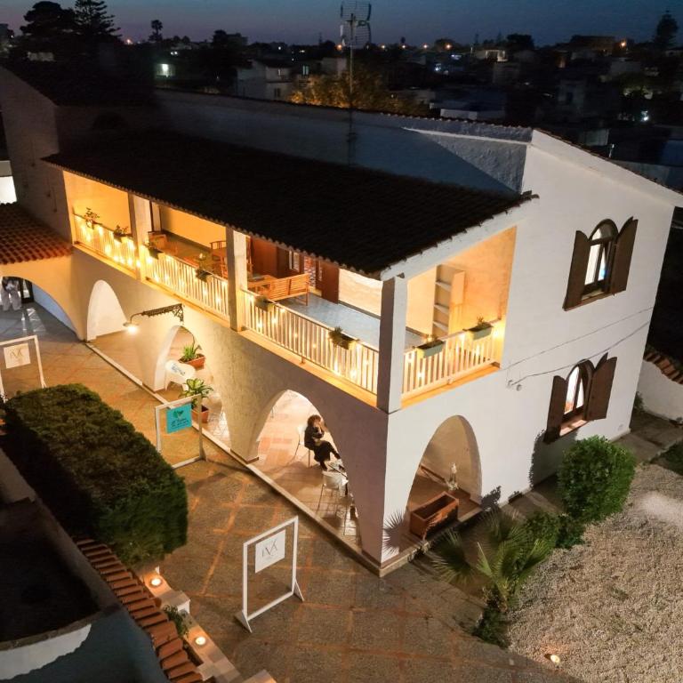 Mr Brown - Villa Eva Mare - Two-Bedroom Family Apartment - 1
