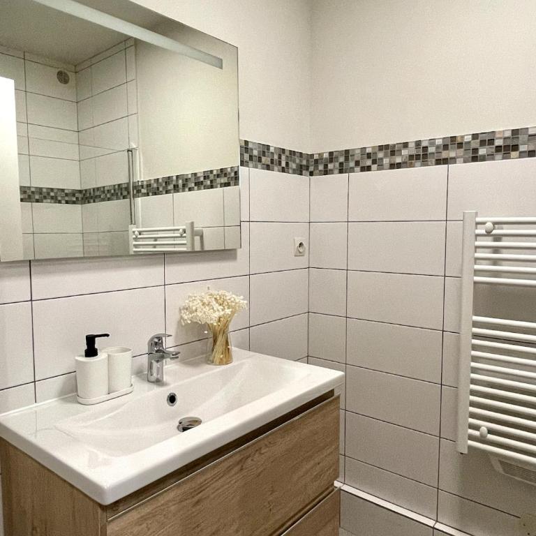 Appartement Moutiers Centre - Two-Bedroom Apartment - 13