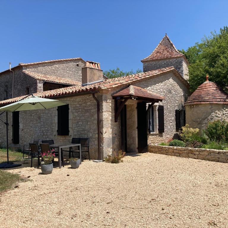 Gite de Claire Fontaine avec vue sur Monflanquin - Maison 2 Chambres - 1